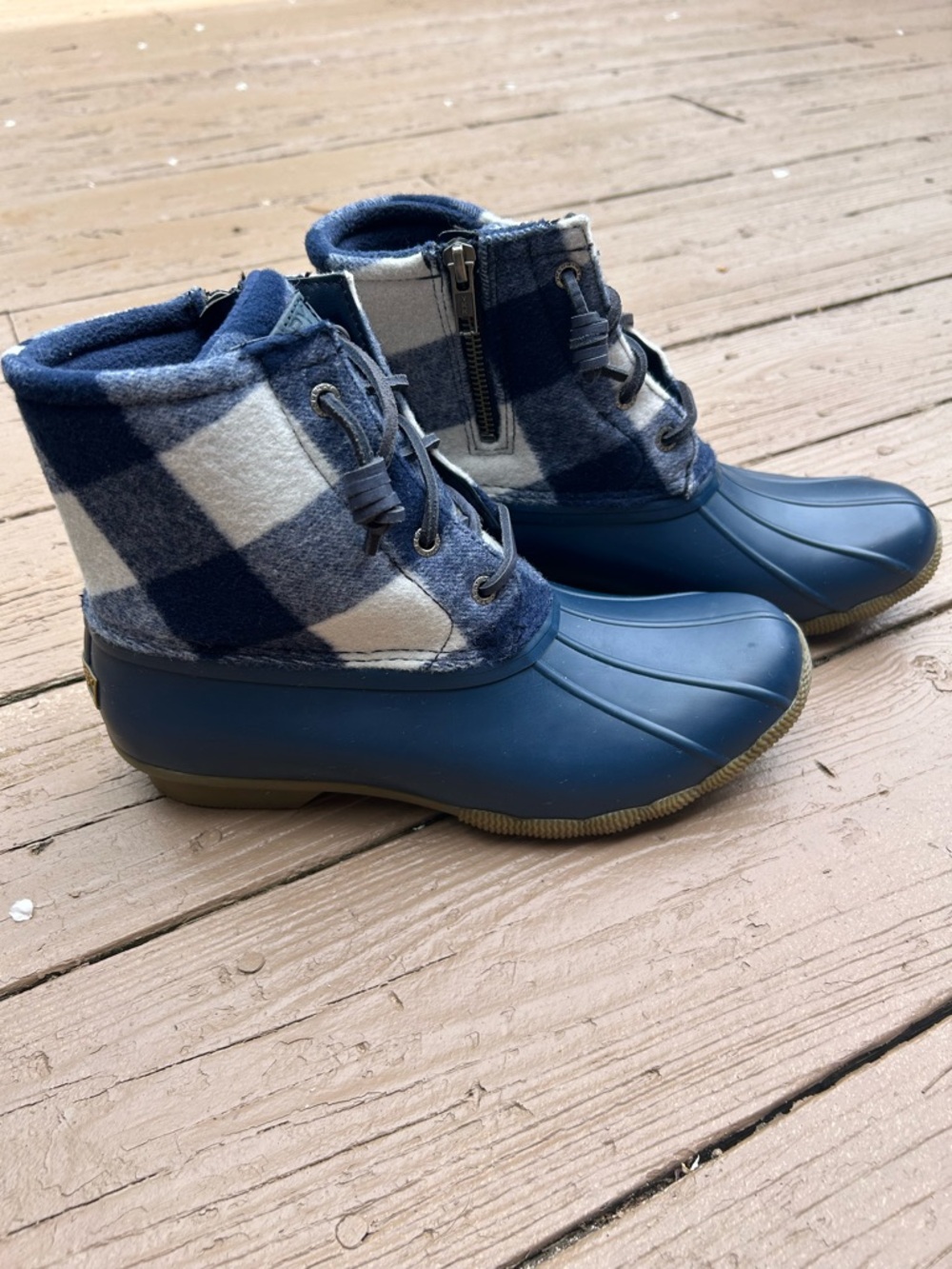Sperry Top-Sider Women’s Duck Boots in Navy Plaid (sz 8.5)